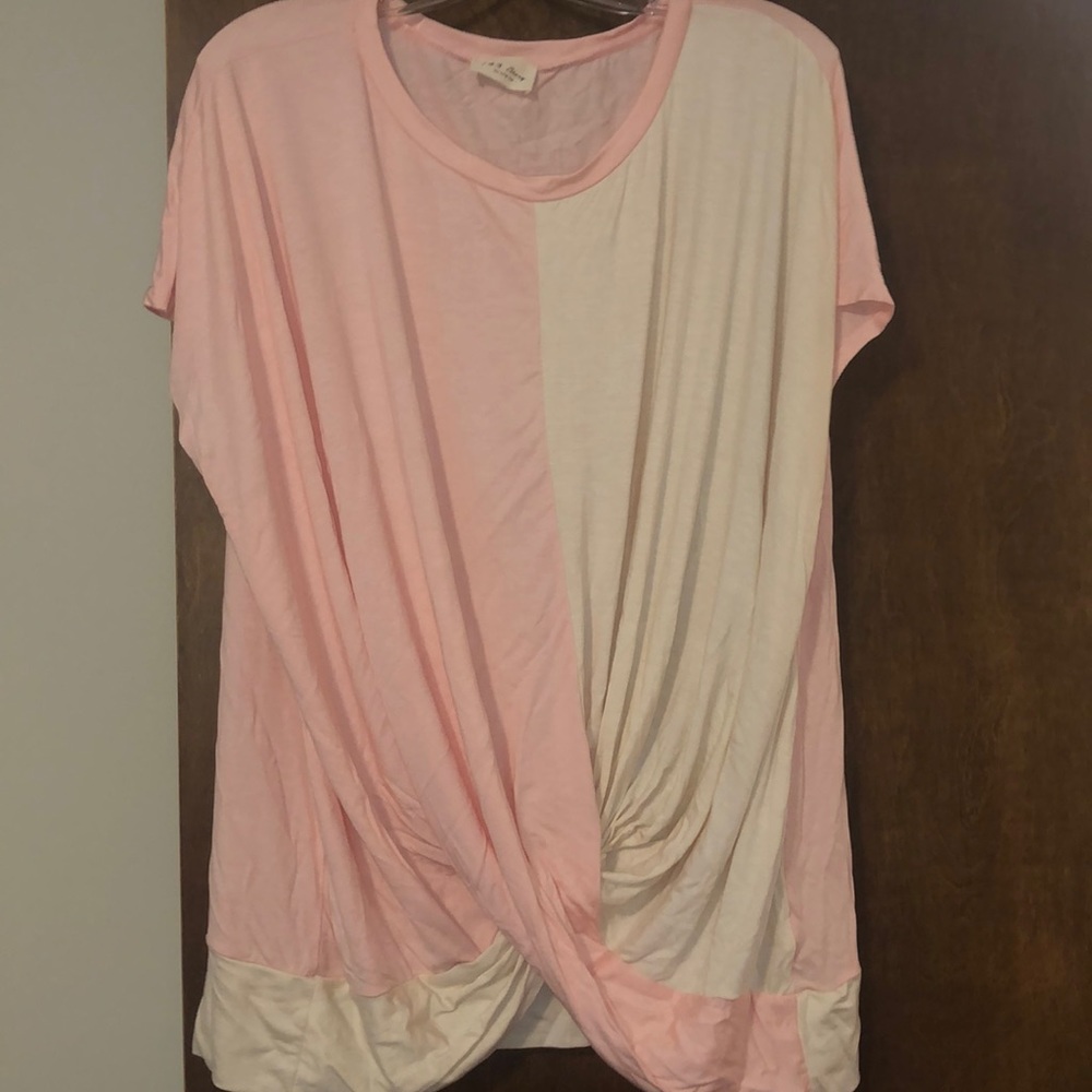 Twist front plus top blush pink and cream 3x NEW
